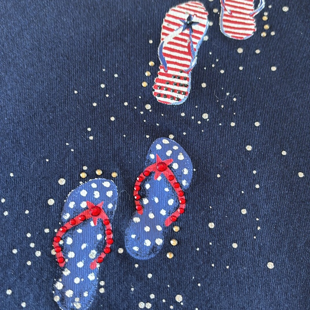 Karen Scott Patriotic Tee EUC - Picture 2 of 5
